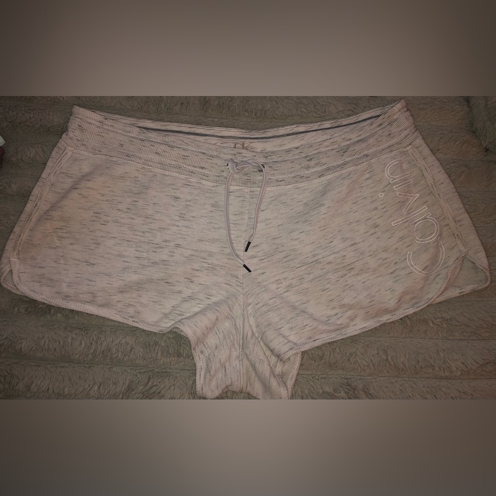 Calvin Klein Lounge
